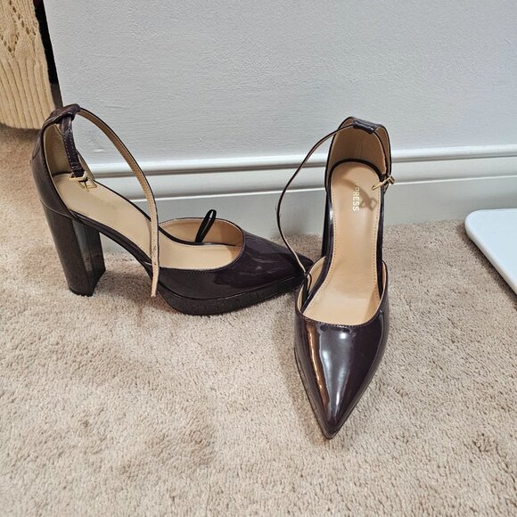 Express Heels - Picture 3 of 3